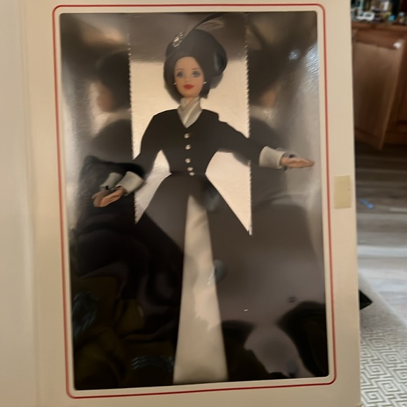 Romantic Interlude Fashion Barbie Doll NIB Collectible Classique - Picture 6 of 9